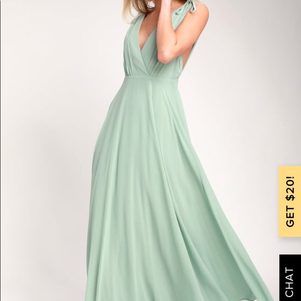 Lulu’s sage green maxi dress